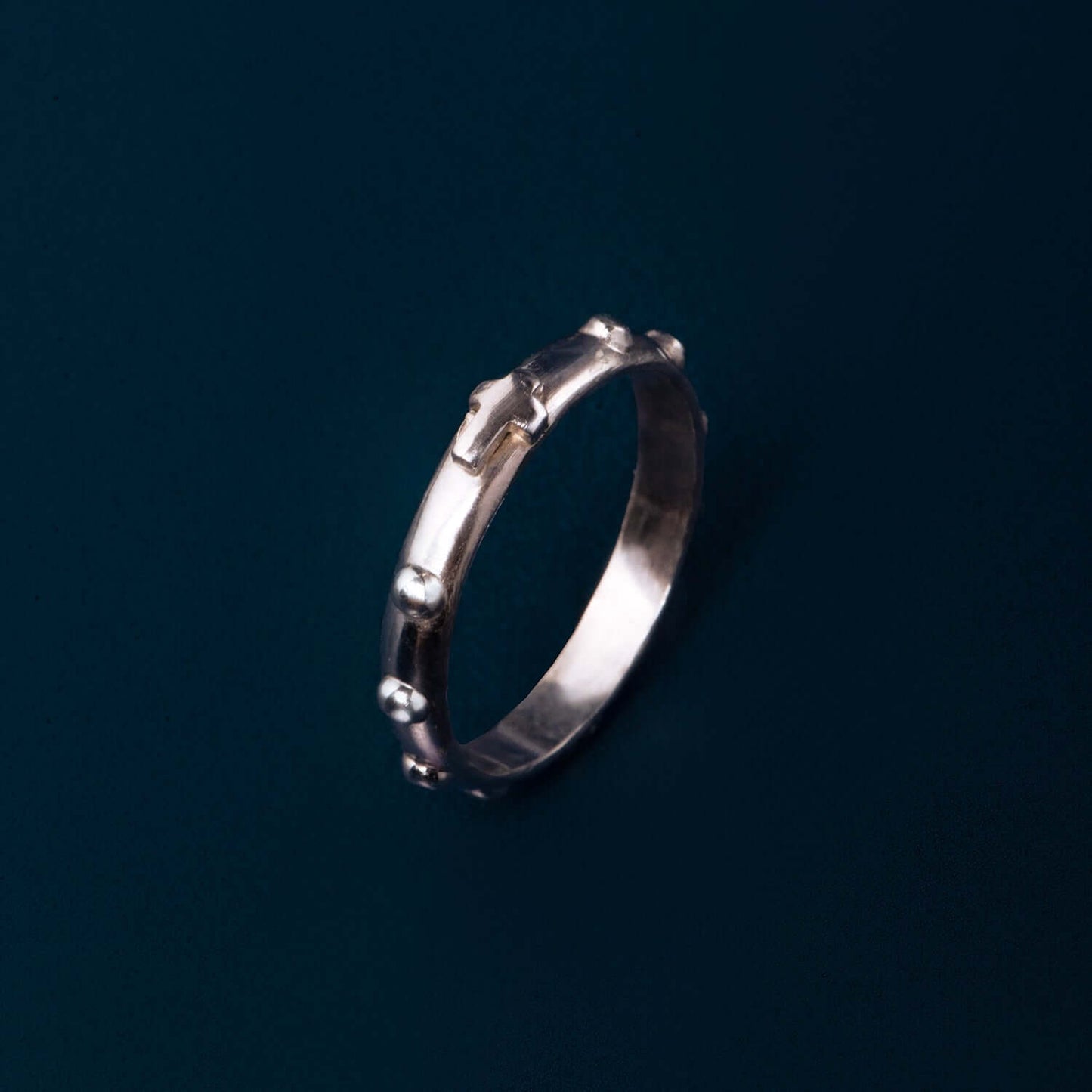 ROSARY RING - WHITE GOLD