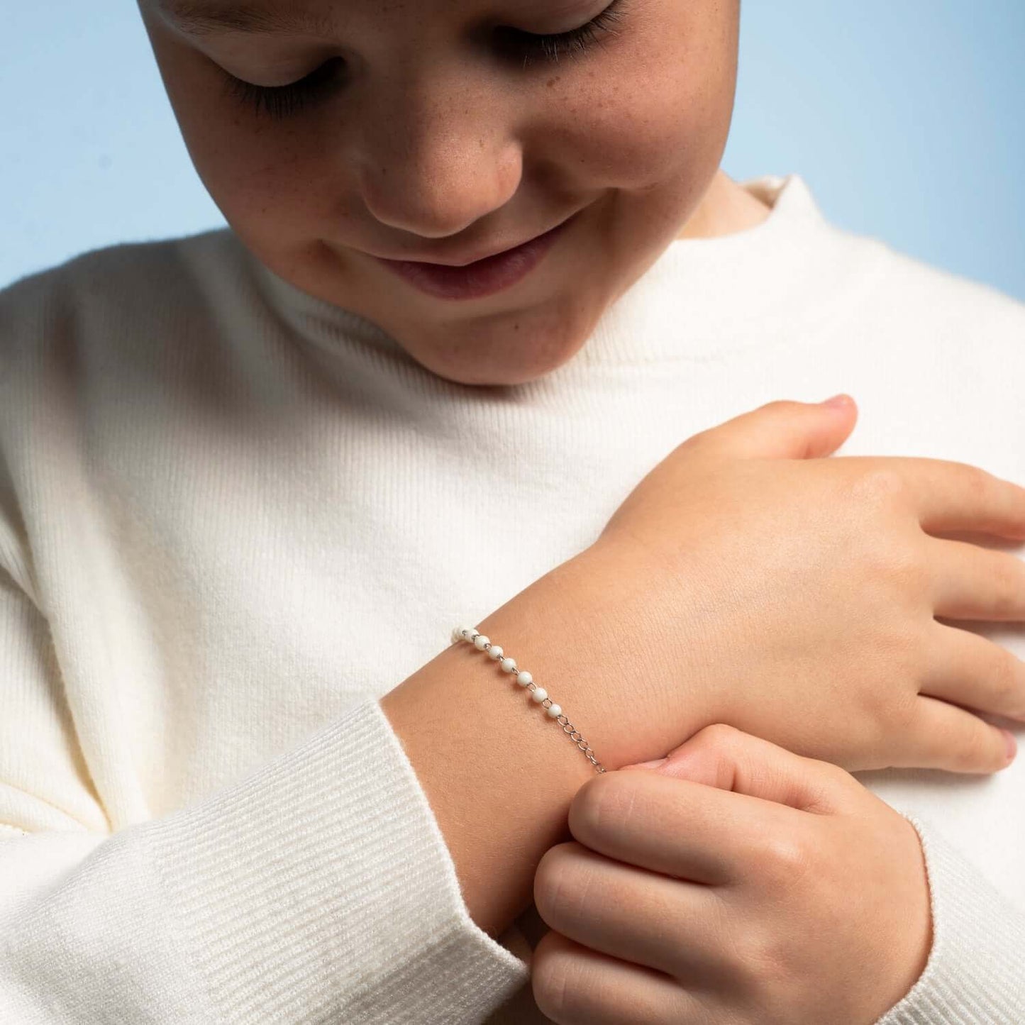 BABY ROSARY BRACELET - SILVER - WHITE