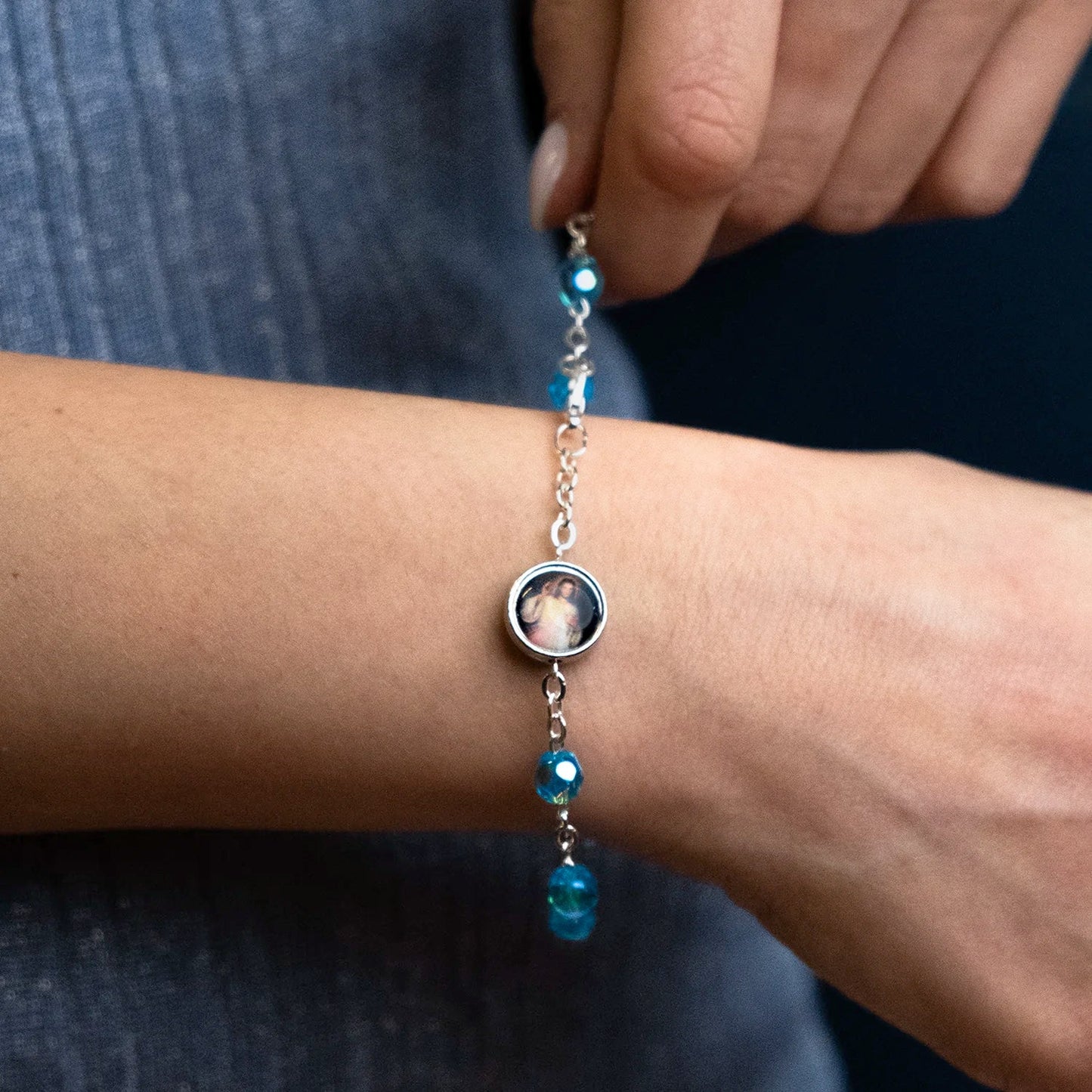 CRYSTAL ROSARY BRACELET - METAL