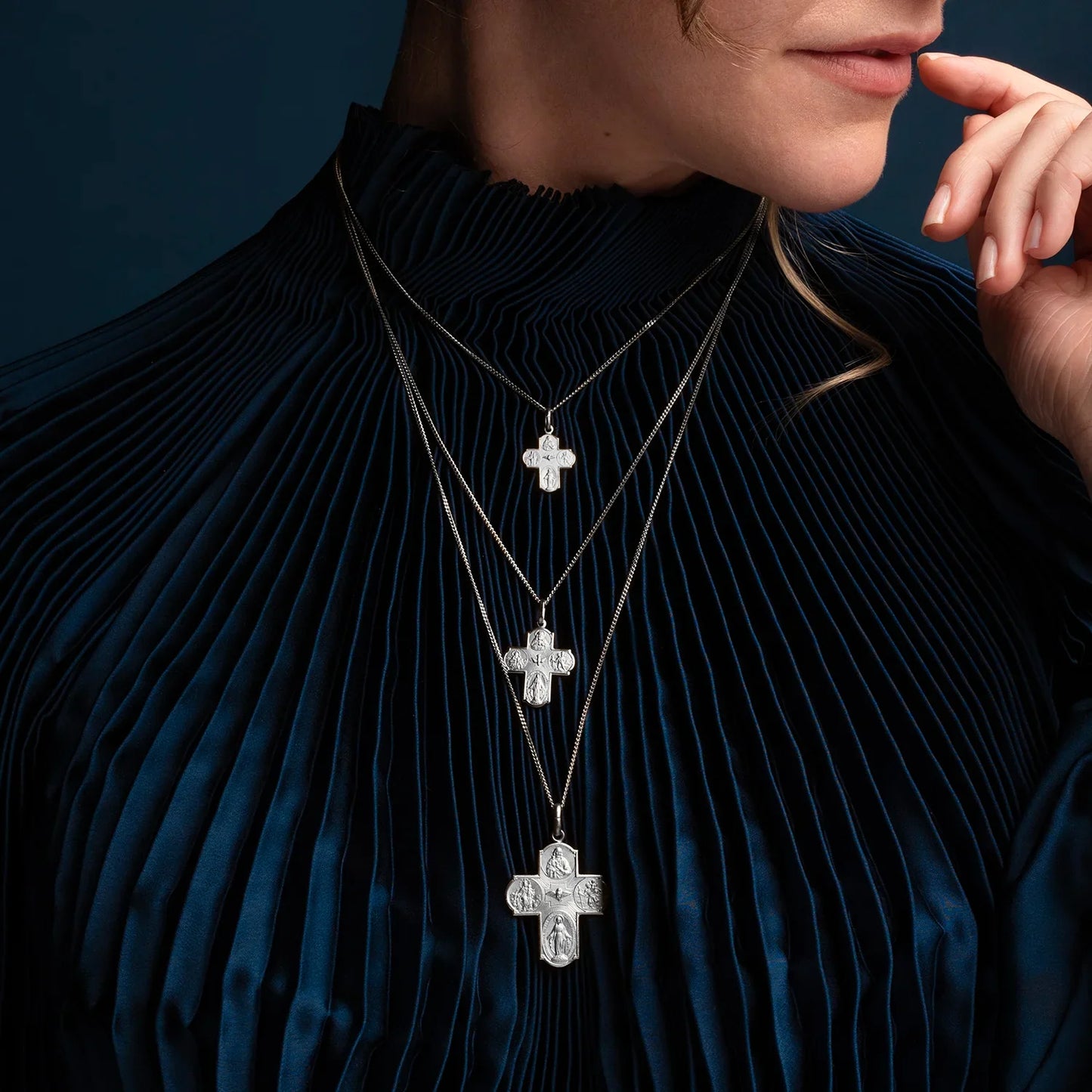 SCAPULAR - CROSS PENDANT - SILVER