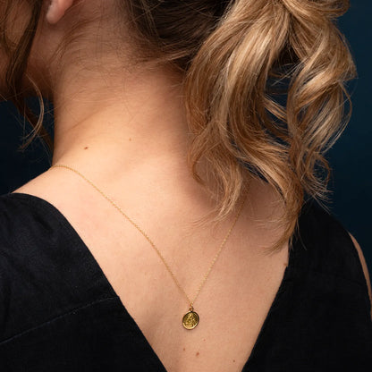 SCAPULAR NECKLACE - GOLD